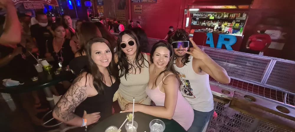El Squid Roe — Cabo Party Access venue photo 1